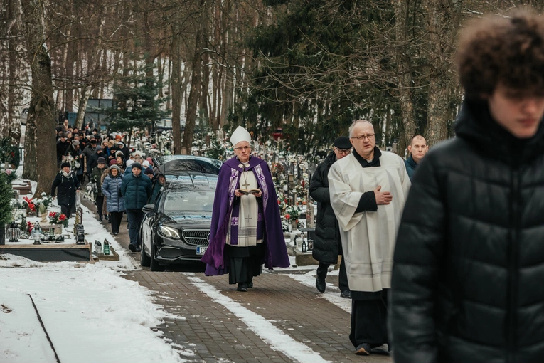 Ostatnie pożegnanie ks. Ludwika Grochowiny