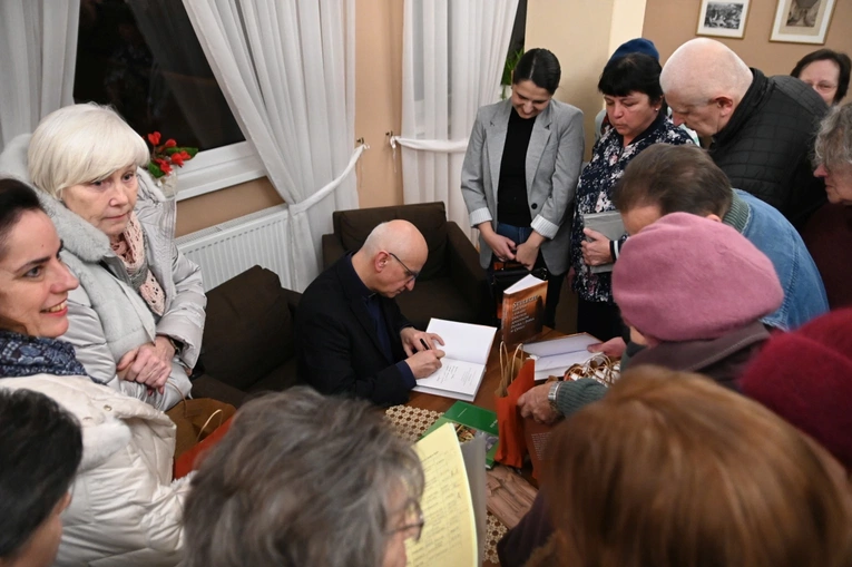 Spotkanie autorskie w parafii Świętych Apostołów Piotra i Pawła w Opolu