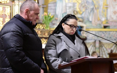 Trzymamy się za dłonie