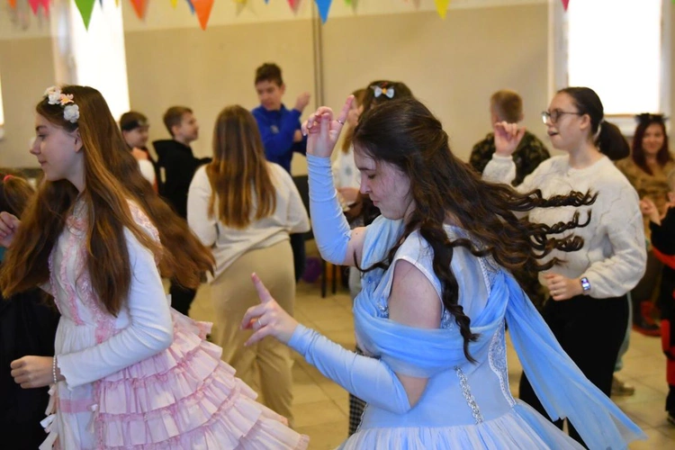 Zabawa karnawałowa z "Urwisami Maryi" w Gorzow Wlkp.