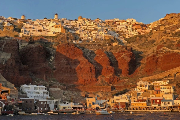 Na Santorini