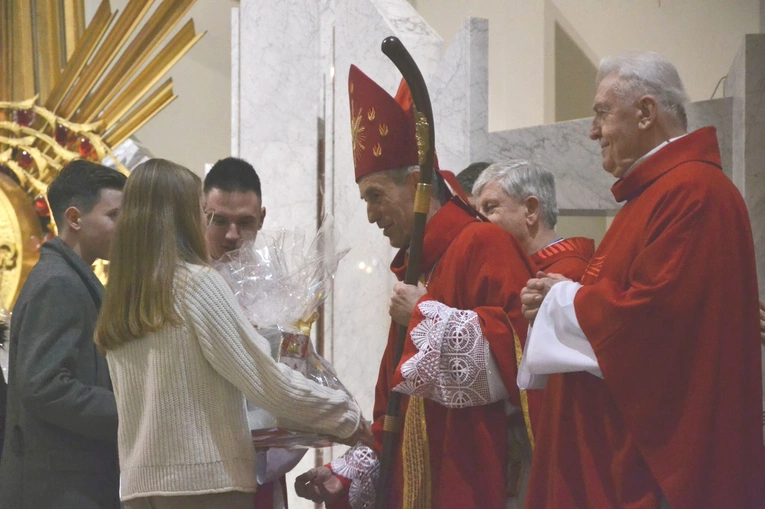 Bierzmowanie w par. Miłosierdzia Bożego w Dębicy