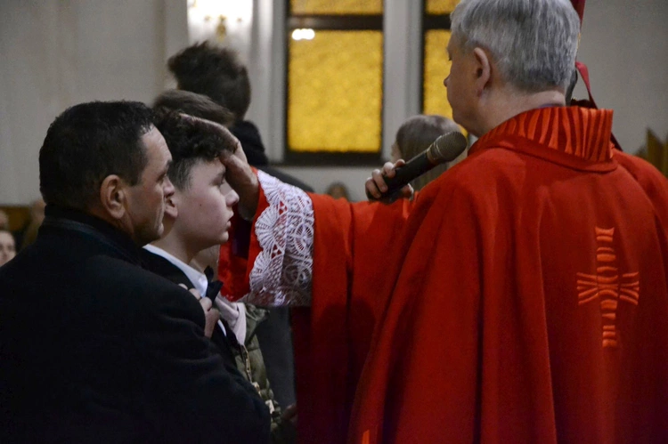 Bierzmowanie w par. Miłosierdzia Bożego w Dębicy