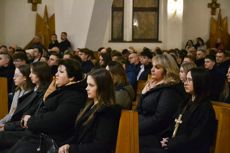 Bierzmowanie w par. Miłosierdzia Bożego w Dębicy