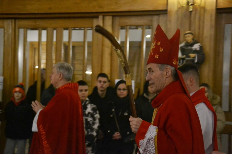 Bierzmowanie w par. Miłosierdzia Bożego w Dębicy