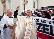 Ministrant Wrona przy ołtarzu służy już 50 lat