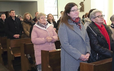 Podczas Mszy św. zawierzano Bogu maryjne kręgi.
