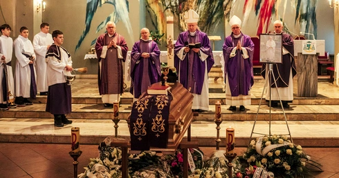 Prałat odszedł do domu Ojca w niedzielę 9 lutego, w 89. roku życia i 65. kapłaństwa.