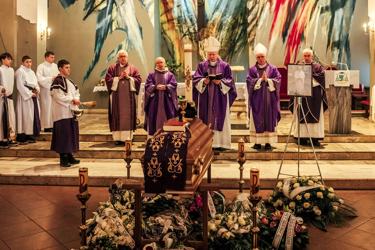 Prałat odszedł do domu Ojca w niedzielę 9 lutego, w 89. roku życia i 65. kapłaństwa.