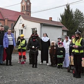 	Grupa zarażała mieszkańców dobrym humorem. 