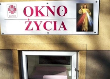 	Chłopiec jest trzecim dzieckiem, które tutaj trafiło.