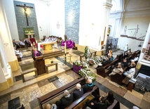 	Zmarła, jak przypominano w czasie uroczystości, była przekonana, że kiedyś dojdzie do jedności eucharystycznej.