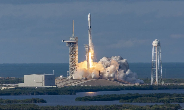 Start rakiety Falcon 9