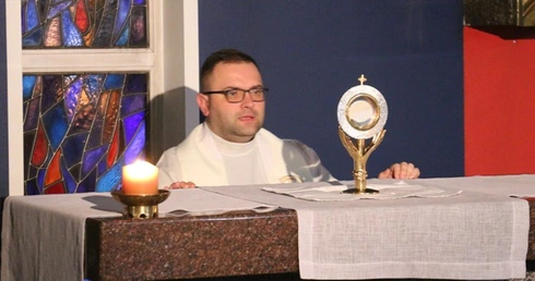 "Kobieta w relacji" w DA