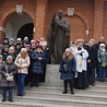 Przy pomniku bł. Stefana Wyszyńskiego.