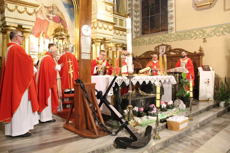 Zabawa. Kotwica w sanktuarium bł. Karoliny
