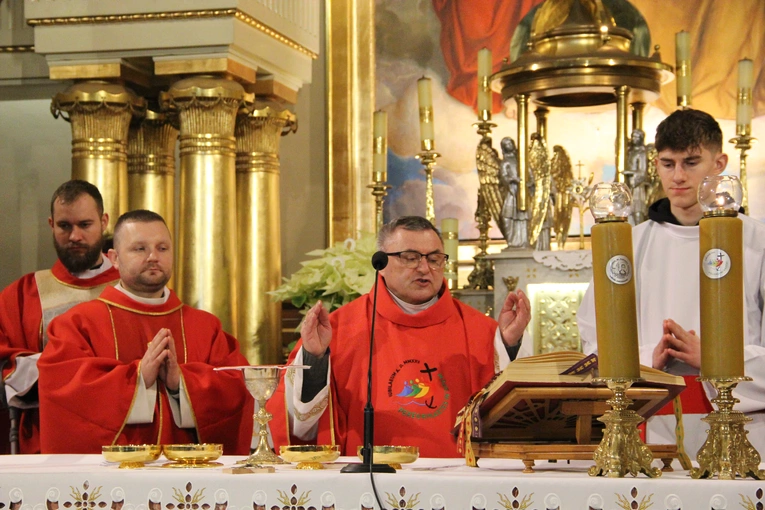 Zabawa. Kotwica w sanktuarium bł. Karoliny