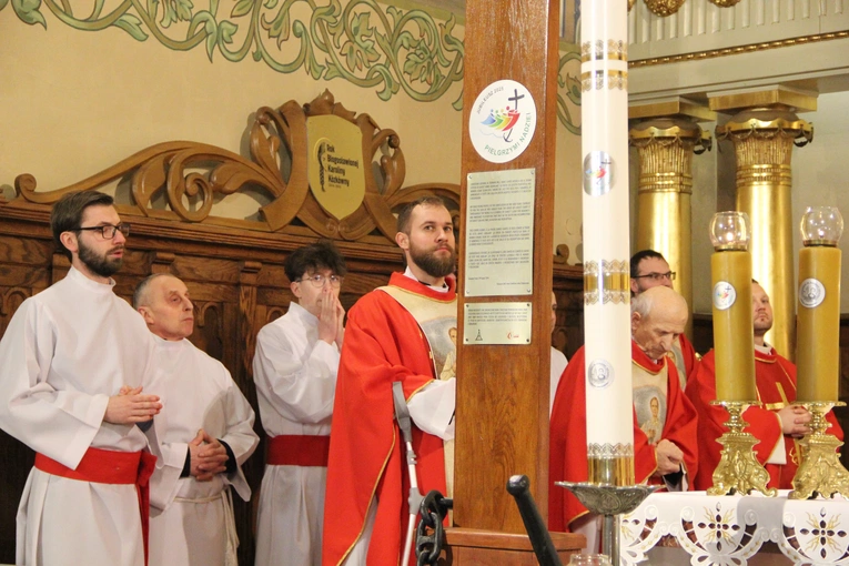Zabawa. Kotwica w sanktuarium bł. Karoliny