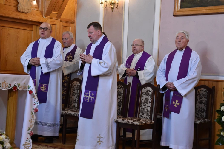 Przasnysz. Pogrzeb s. Marii Pii od Eucharystii