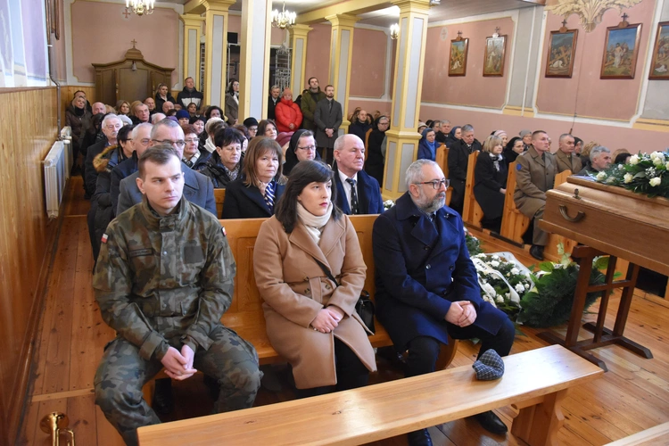 Przasnysz. Pogrzeb s. Marii Pii od Eucharystii