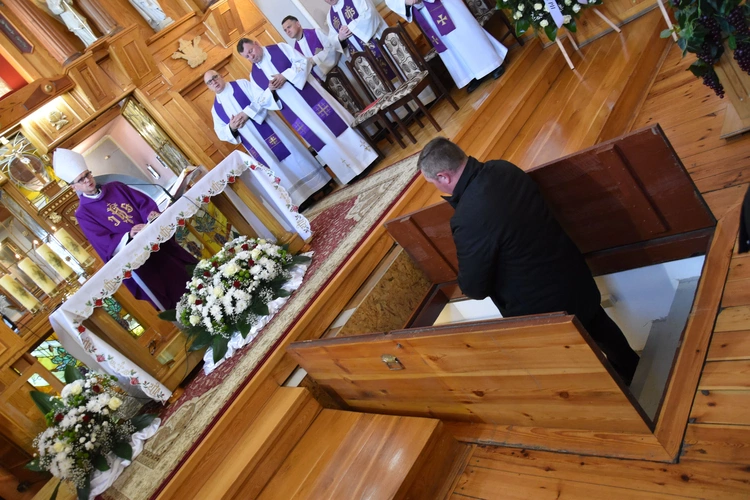 Przasnysz. Pogrzeb s. Marii Pii od Eucharystii