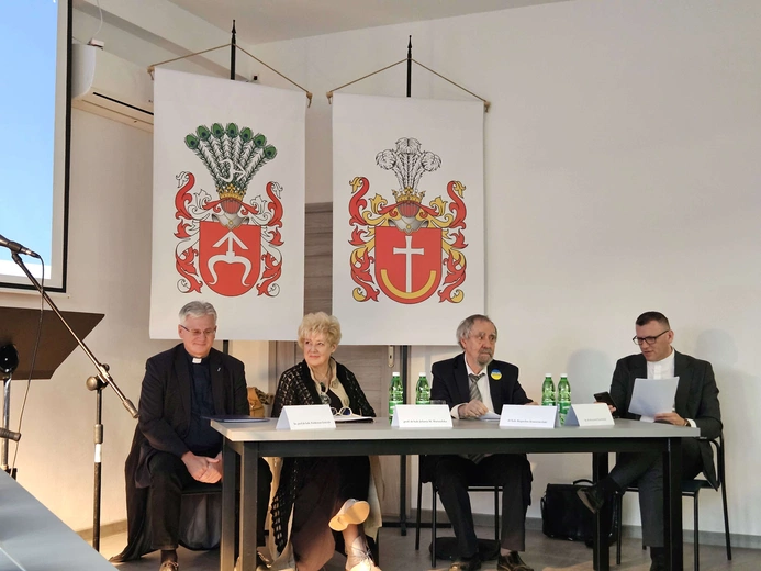 Konferencja o 600-leciu i wystawa zdjęć