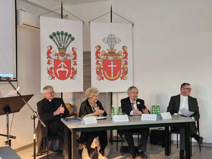 Konferencja o 600-leciu i wystawa zdjęć