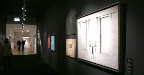 Wystawa malarstwa Janusza Tarabuły