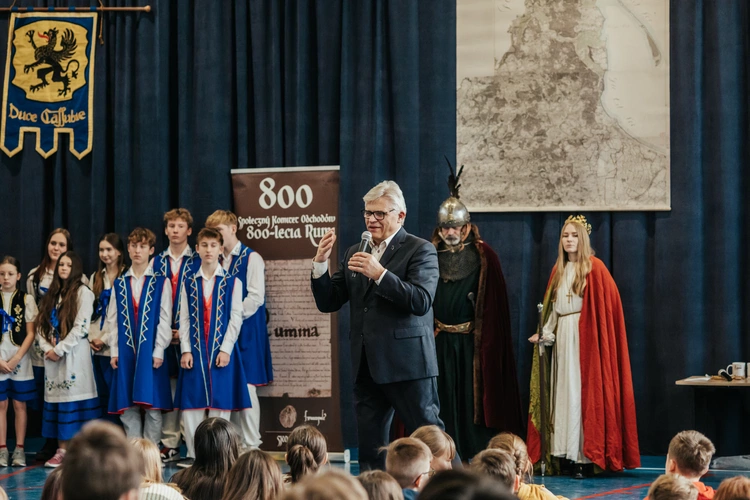 Żywa lekcja historii w SP 8