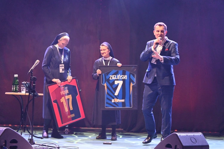 Koncert Sławka Uniatowskiego w Opolu