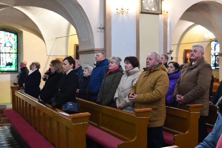 Wnętrze zabytkowej świątyni w Kotli odzyskało dawny blask