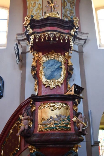 Wnętrze zabytkowej świątyni w Kotli odzyskało dawny blask