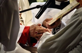 Papież zachęca diakonów stałych do pełnienia swej posługi z miłością