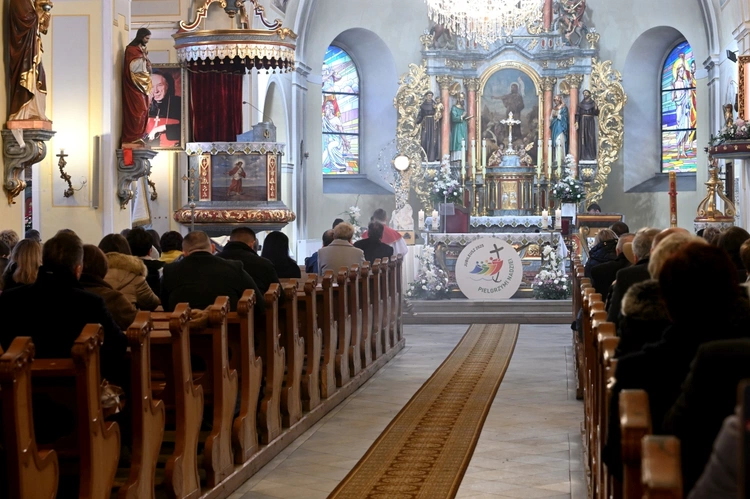 Adoracja Najświętszego Sakramentu w Grobnikach