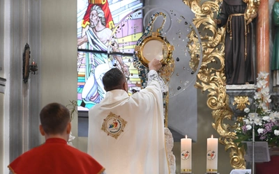 Adoracja Najświętszego Sakramentu w Grobnikach