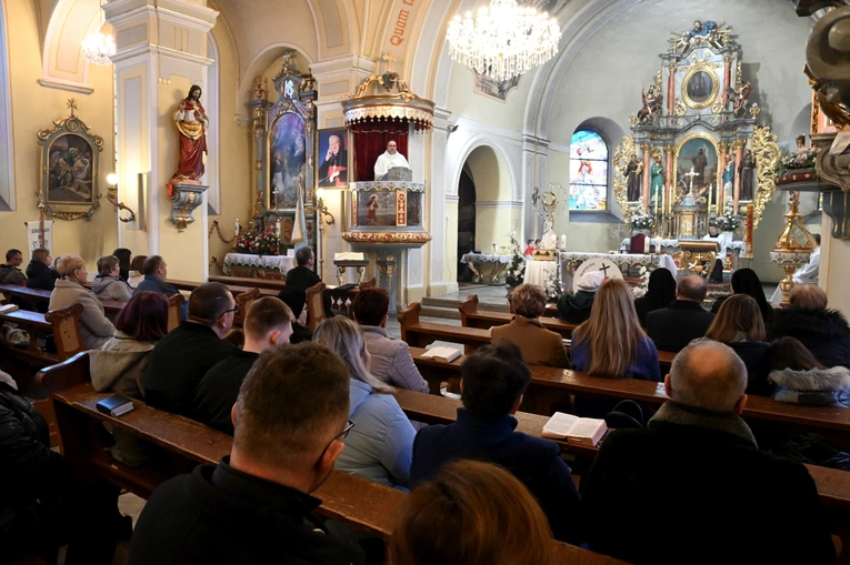 Adoracja Najświętszego Sakramentu w Grobnikach
