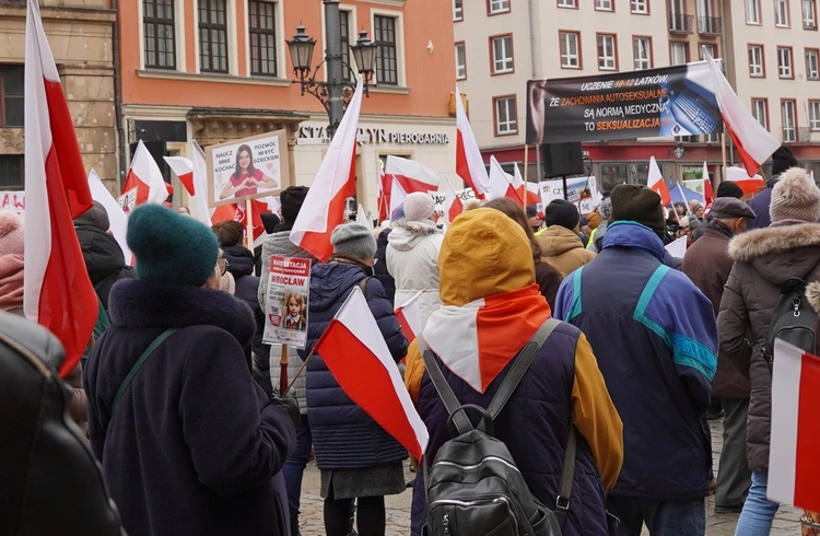 Manifestacja "Tak dla edukacji, nie dla deprawacji"