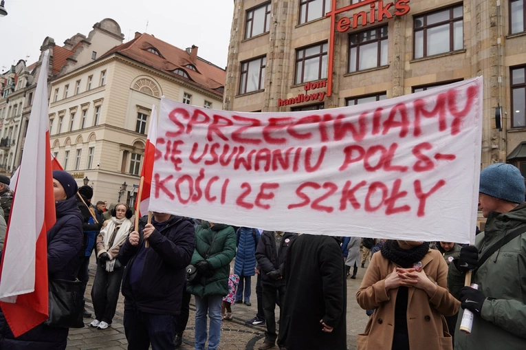 Manifestacja "Tak dla edukacji, nie dla deprawacji"