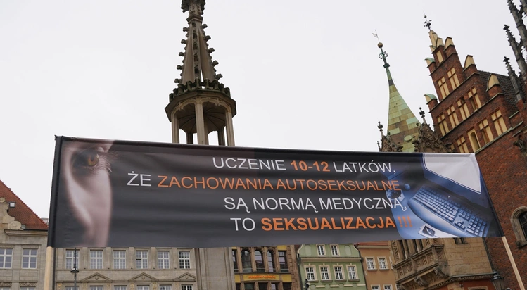 Manifestacja "Tak dla edukacji, nie dla deprawacji"