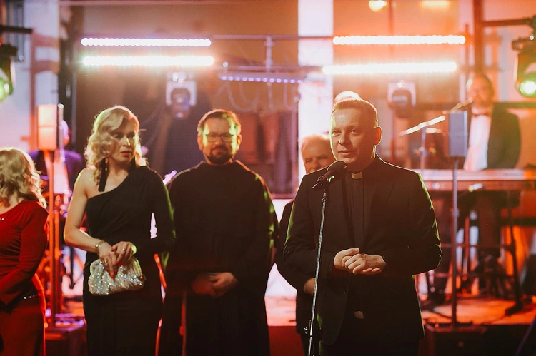 Bal w Darłowie na rzecz hospicjum