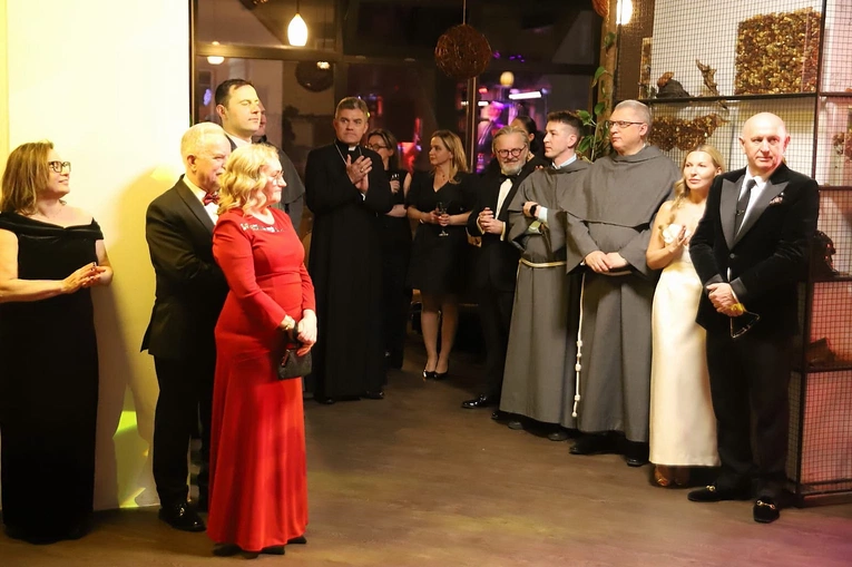 Bal w Darłowie na rzecz hospicjum