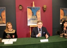 O wystawie opowiadali (od lewej) Katarzyna Jendrzejczyk, Leszek Ruszczy i Ilona Pulnar-Duszyk.