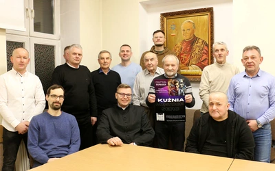 Wykuwają męskie serca