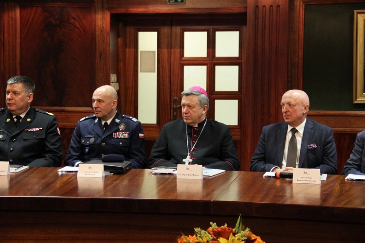 X Konferencja "Racjonalizacja procesów zapewnienia bezpieczeństwa uczestników zgromadzeń religijnych"