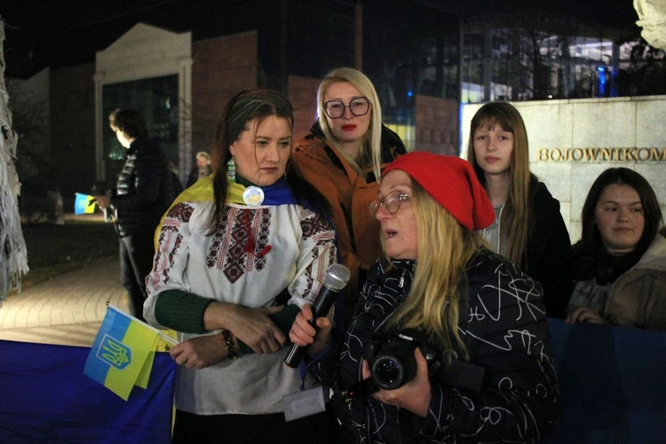 Wiec solidarności z walczącą Ukrainą w 3. rocznicę rosyjskiej inwazji