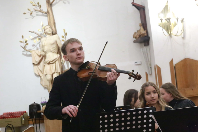 Koncert w Łososinie Dolnej