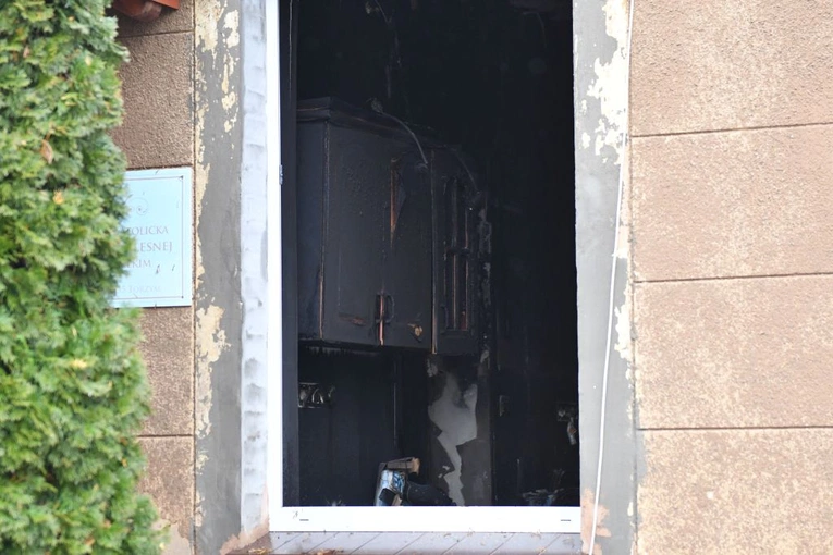 W nocy wybuchł pożar na plebanii w Gądkowie Wielkim