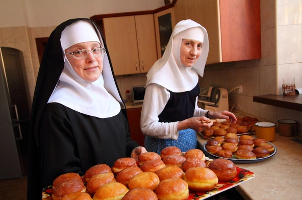 Wyślij pączka do Afryki