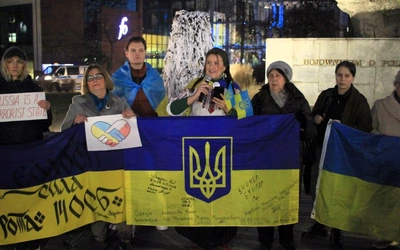 Ukraina krwawi, ale nie upada