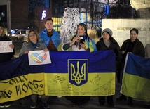 Ukraina krwawi, ale nie upada